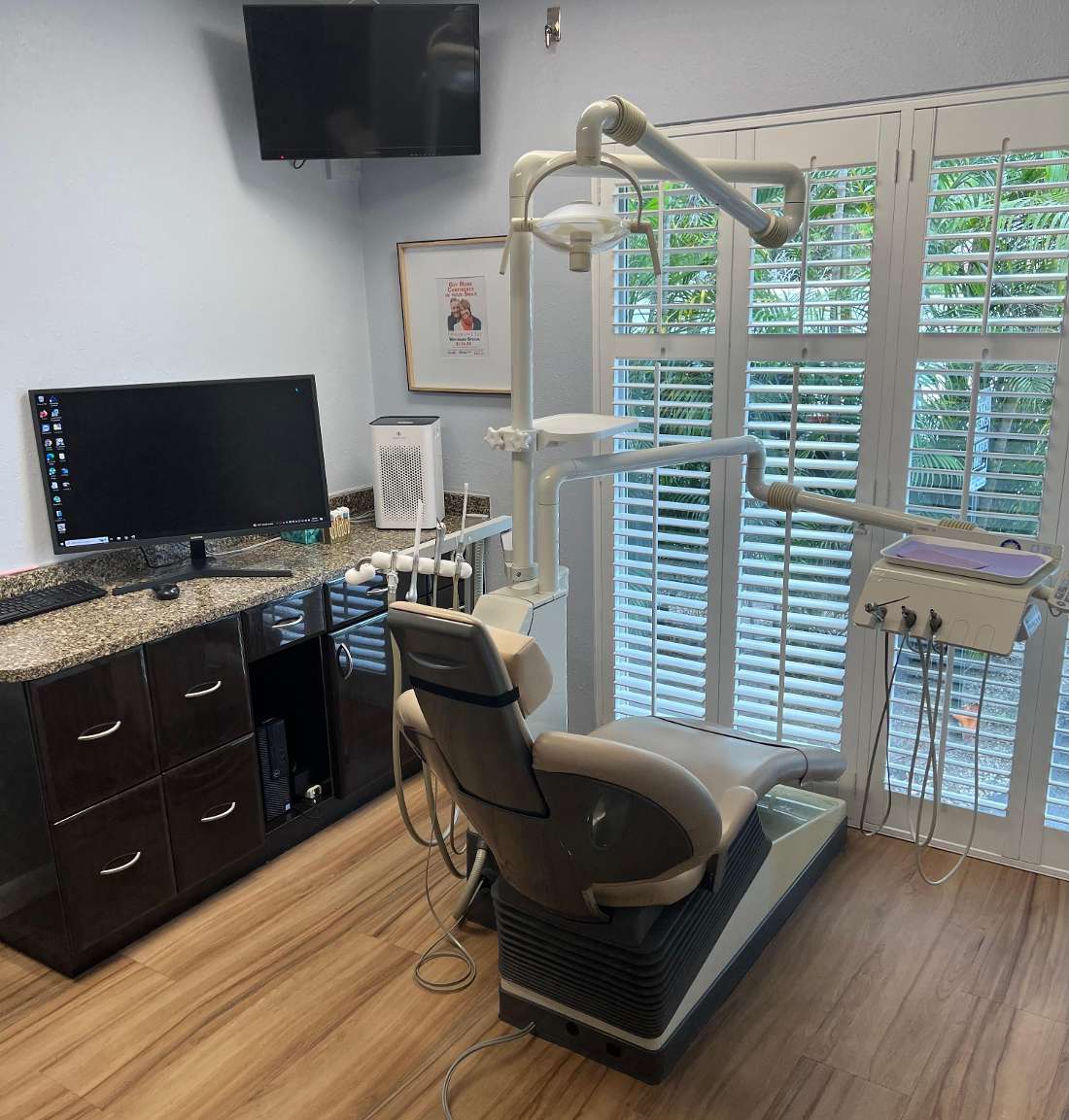 Patient Room dental office in bradenton fl